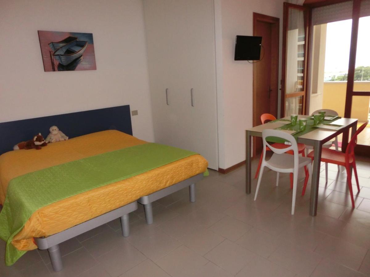 Residence Itaca Bibione Exteriör bild