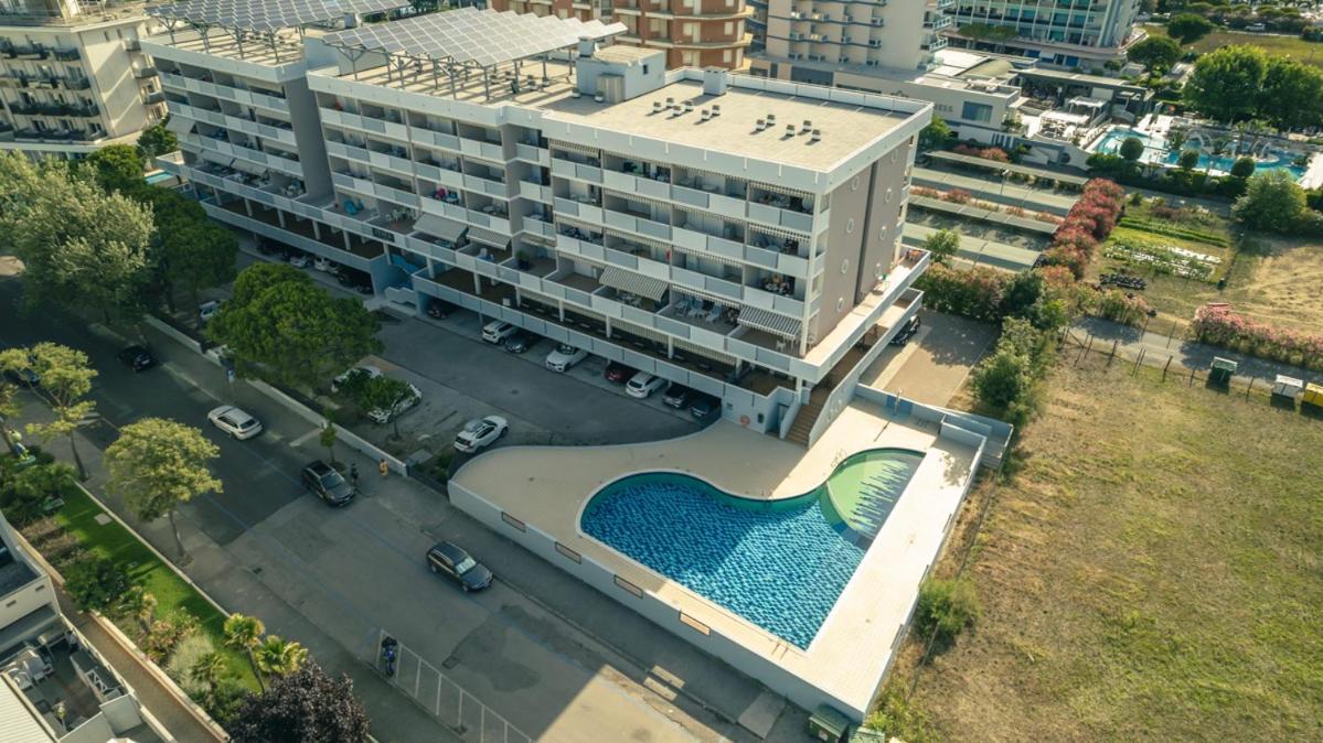 Residence Itaca Bibione Exteriör bild