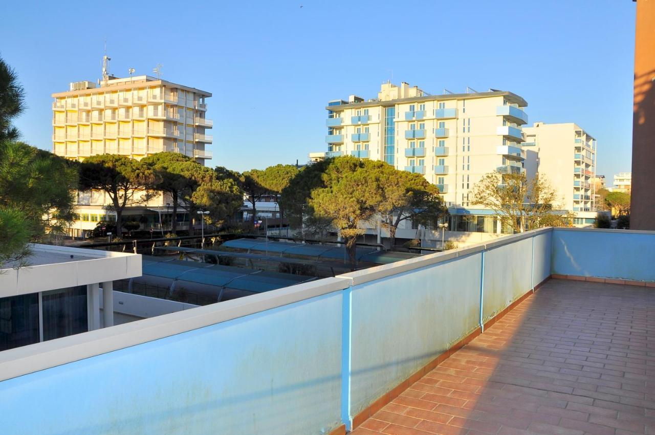 Residence Itaca Bibione Exteriör bild
