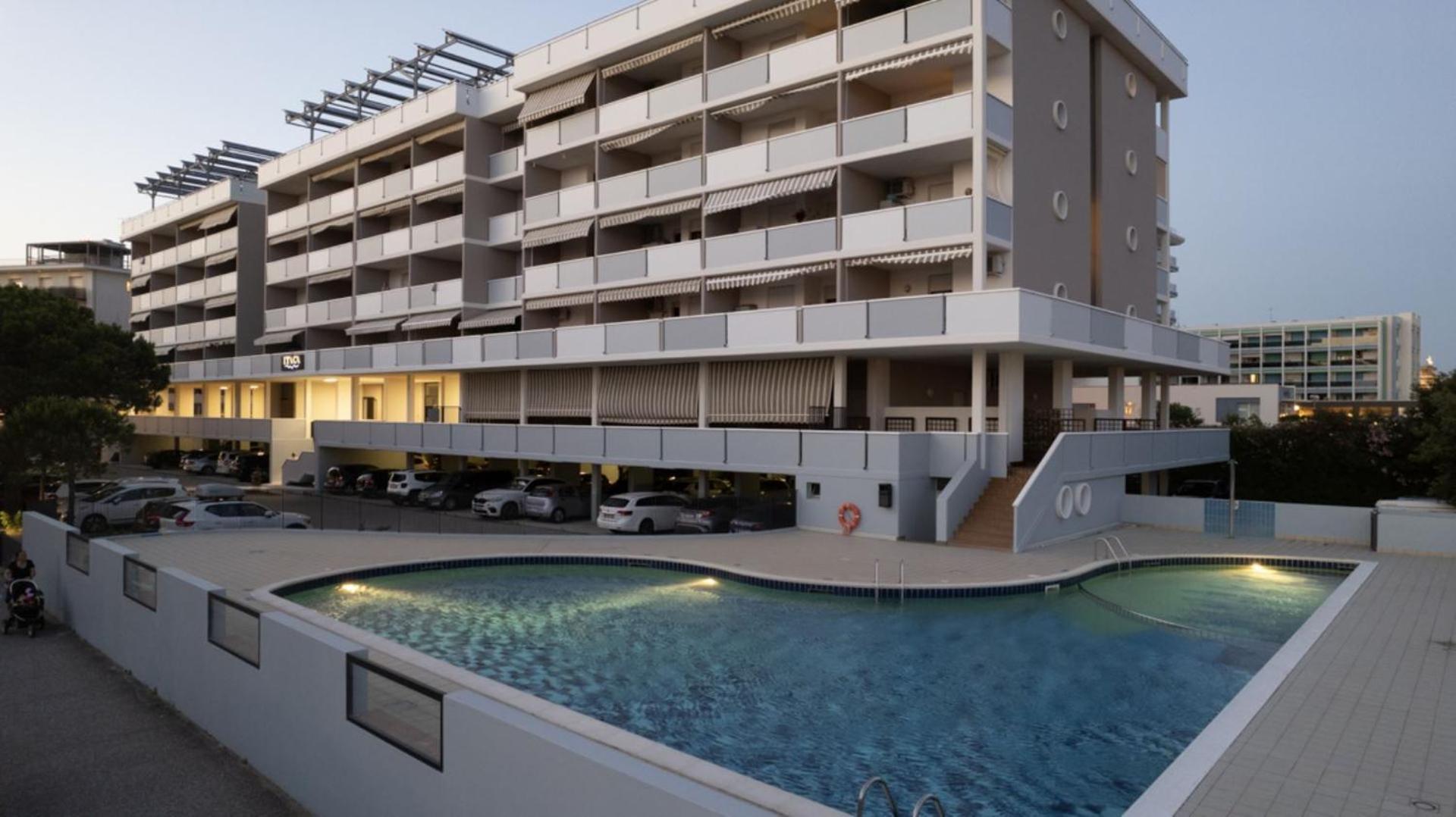 Residence Itaca Bibione Exteriör bild